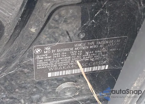 2012 BMW 740I z USA, uszkodzony, nr VIN WBAKA4C55CC613283